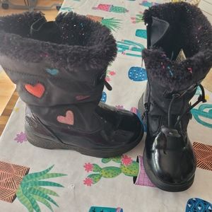Girls youth size 10 snow boots